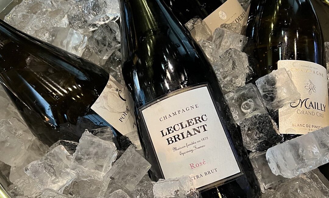 8 Häuser, 16 Champagner: Höchster Genuss beim Prestige- und Jahrgangs-Champagner-Tasting