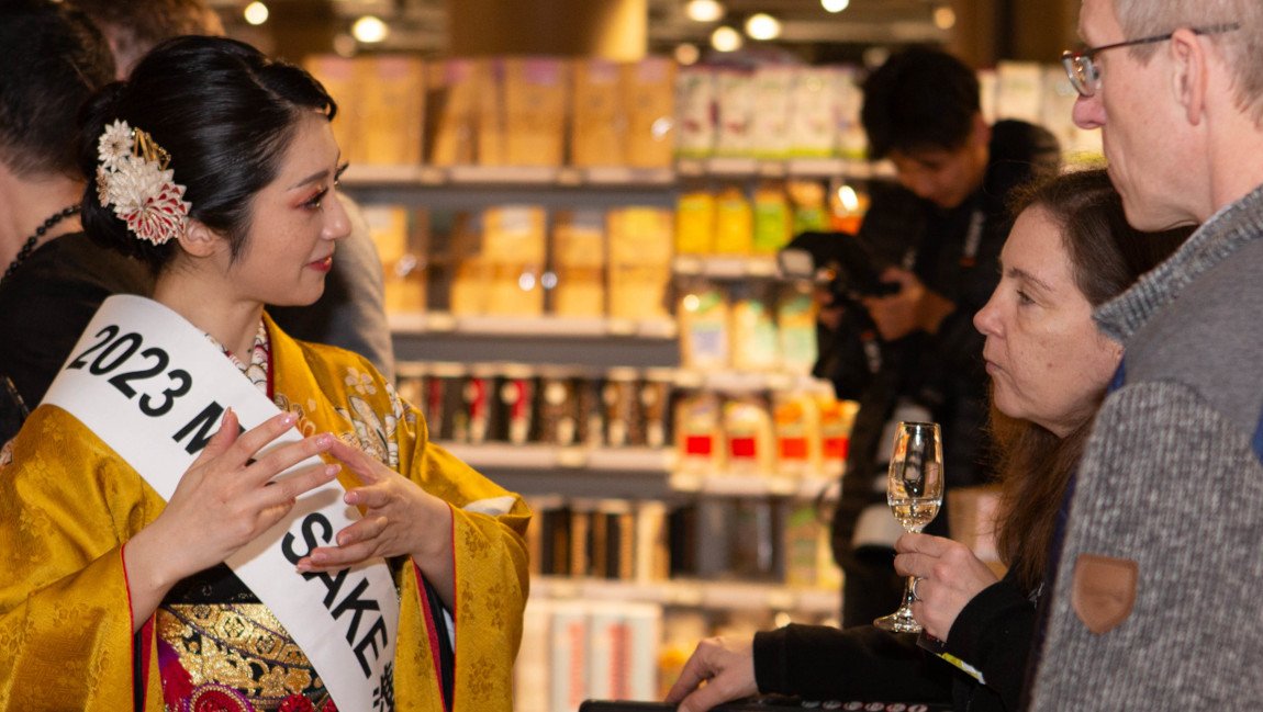 sak-miss-sake-japan-erklaert-sake-tasting-zurheide.jpg